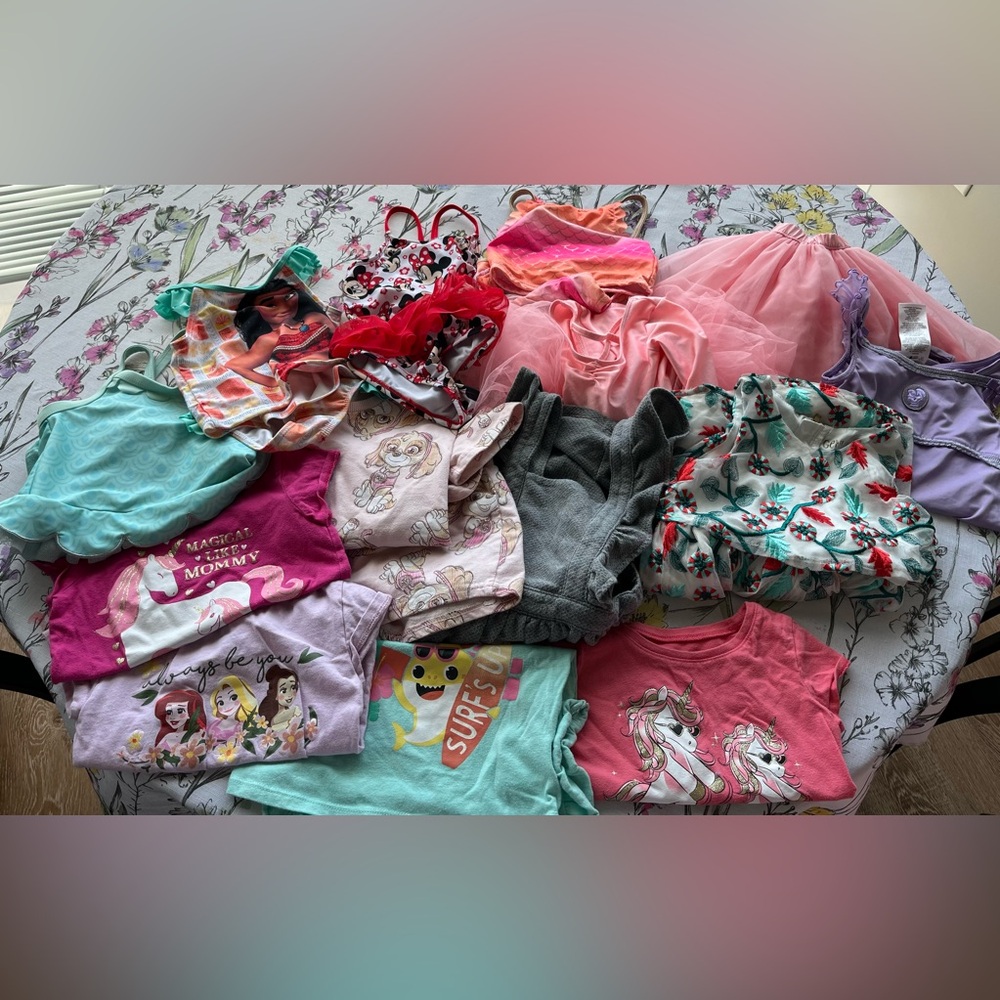 Girls clothing lot size 3t